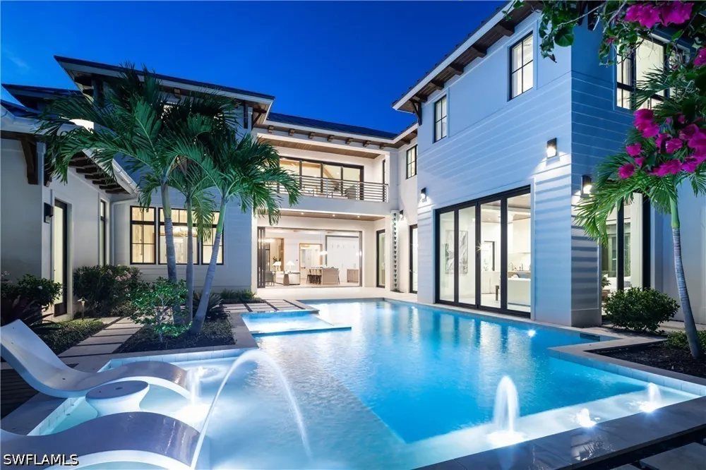 S GOLF DRIVE Naples, FL 34102