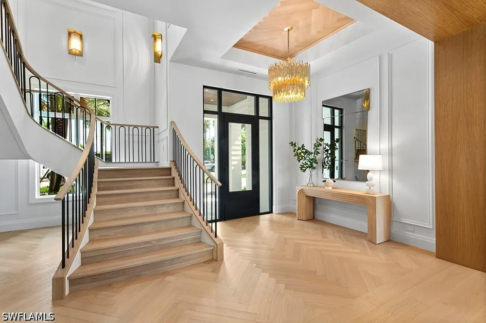 S GOLF DRIVE Naples, FL 34102