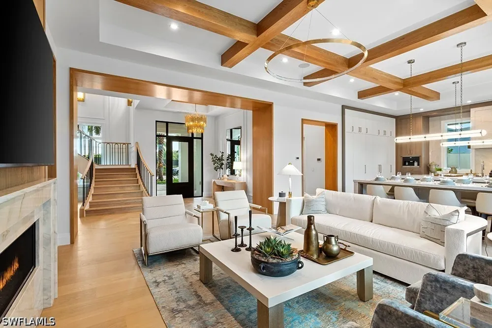 S GOLF DRIVE Naples, FL 34102