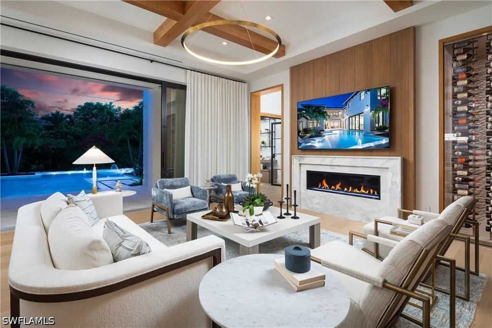 S GOLF DRIVE Naples, FL 34102