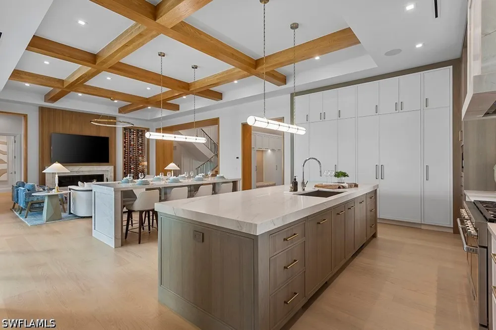 S GOLF DRIVE Naples, FL 34102