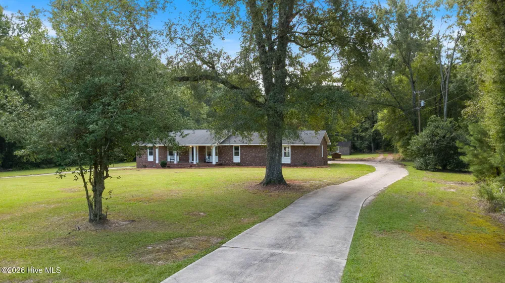 353 Gibson Dairy Road Elizabethtown, NC 28337