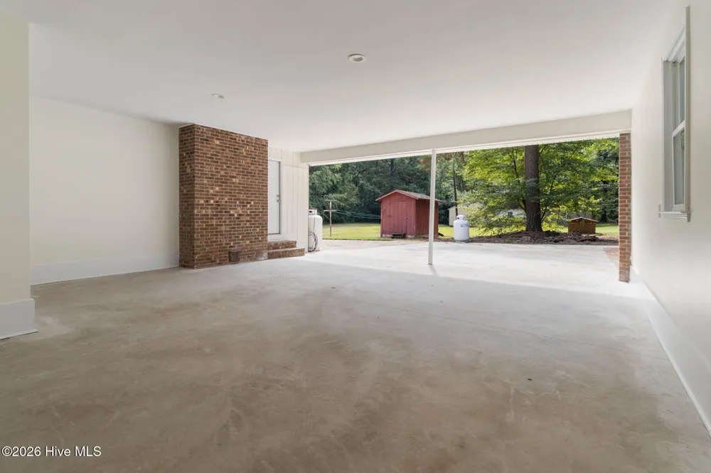 353 Gibson Dairy Road Elizabethtown, NC 28337