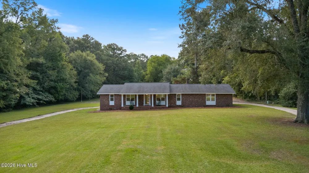 353 Gibson Dairy Road Elizabethtown, NC 28337