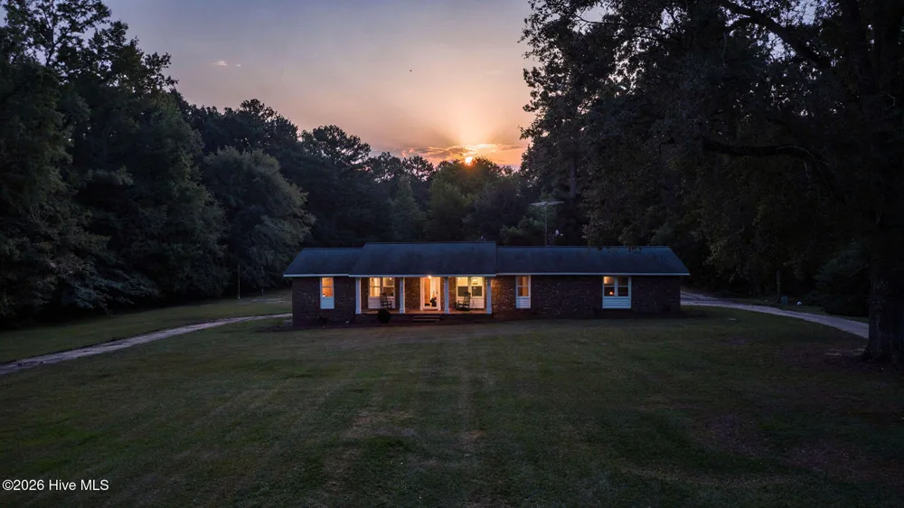 353 Gibson Dairy Road Elizabethtown, NC 28337