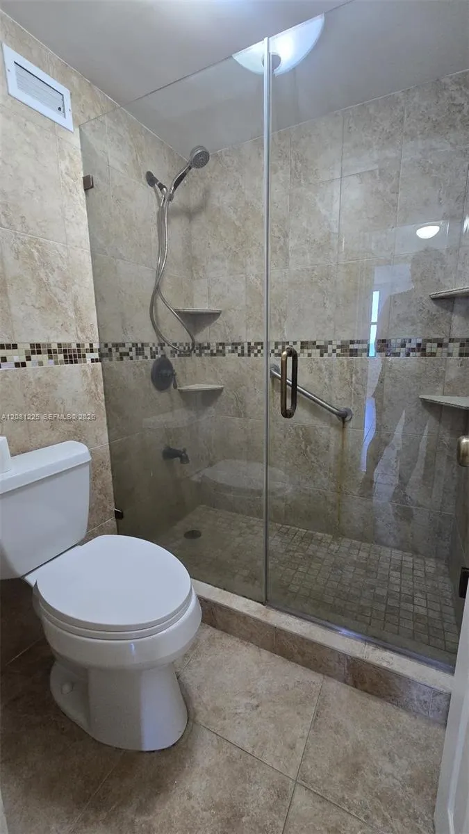 2899 Collins Ave #1005 Miami Beach, FL 33140
