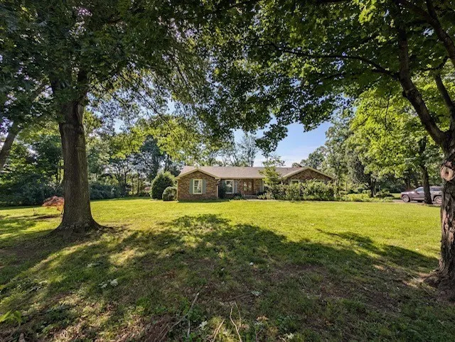 215 Williamsburg Cir Brentwood, TN 37027