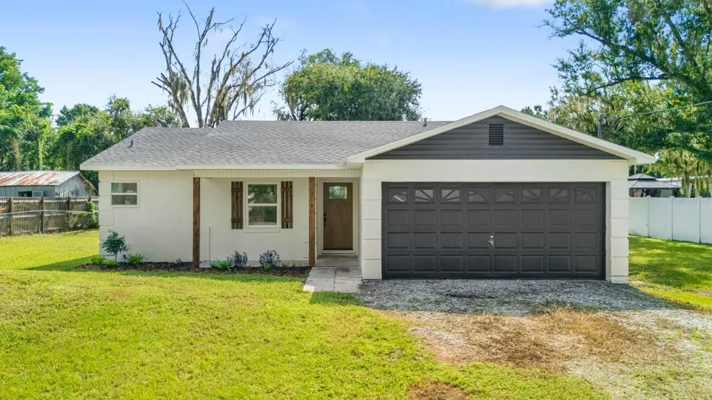 414 S WIGGINS ROAD Plant City, FL 33566