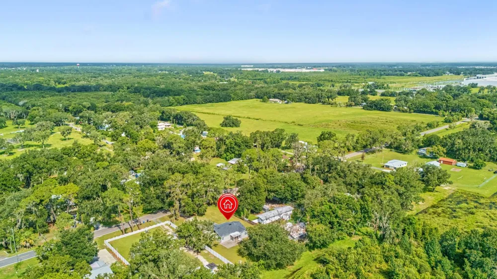 414 S WIGGINS ROAD Plant City, FL 33566