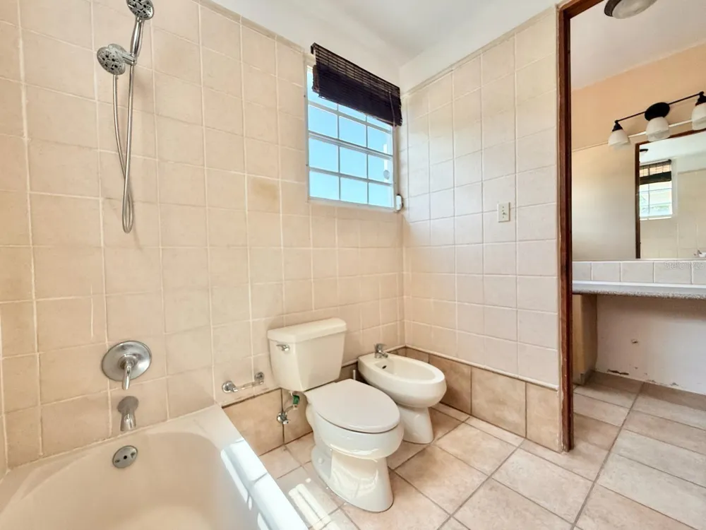 calle 5 CONDOMINIO COSTA DORADA #102B Rio Grande, PR 00745