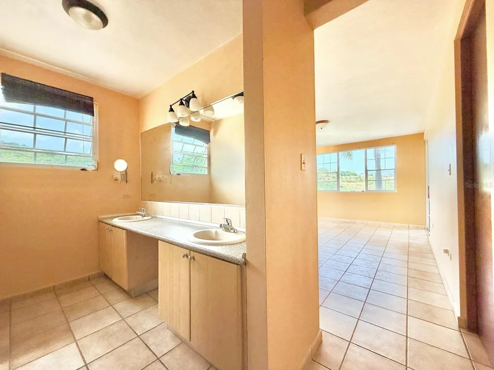 calle 5 CONDOMINIO COSTA DORADA #102B Rio Grande, PR 00745
