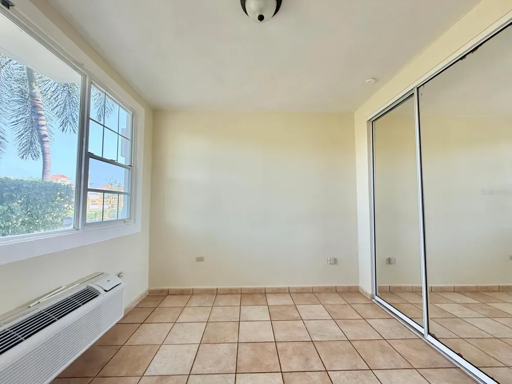 calle 5 CONDOMINIO COSTA DORADA #102B Rio Grande, PR 00745
