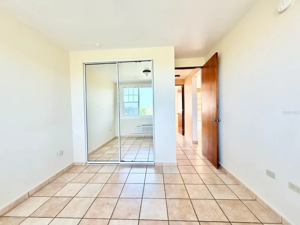 calle 5 CONDOMINIO COSTA DORADA #102B Rio Grande, PR 00745