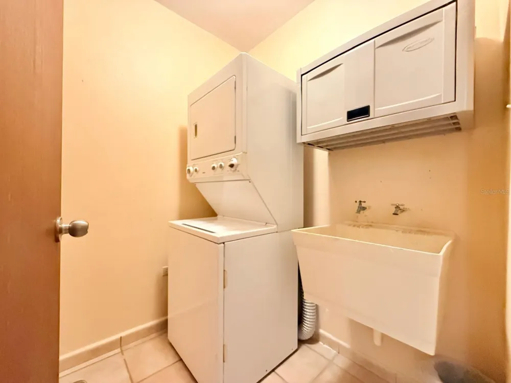 calle 5 CONDOMINIO COSTA DORADA #102B Rio Grande, PR 00745