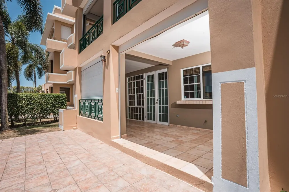 calle 5 CONDOMINIO COSTA DORADA #102B Rio Grande, PR 00745