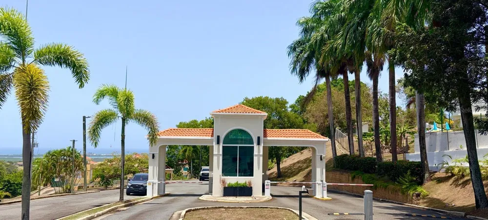 calle 5 CONDOMINIO COSTA DORADA #102B Rio Grande, PR 00745