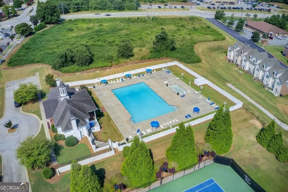 408 Arbor LN Loganville, GA 30052