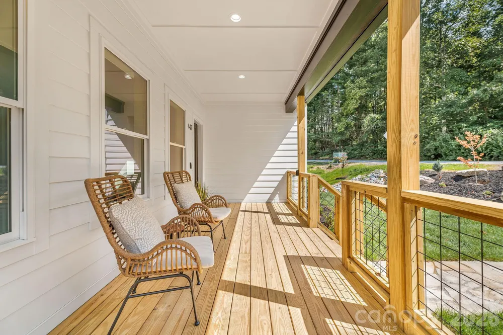 447 Blooming Laurel Drive Hendersonville, NC 28792