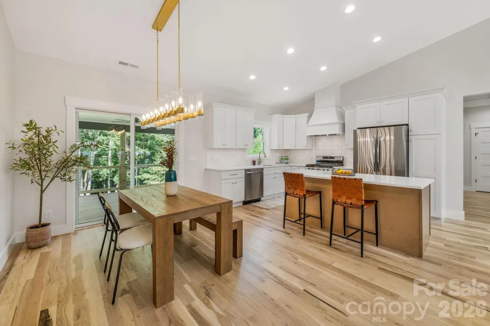 447 Blooming Laurel Drive Hendersonville, NC 28792