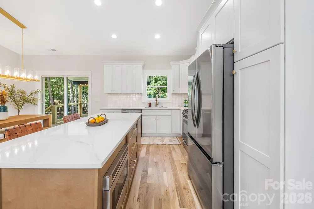 447 Blooming Laurel Drive Hendersonville, NC 28792