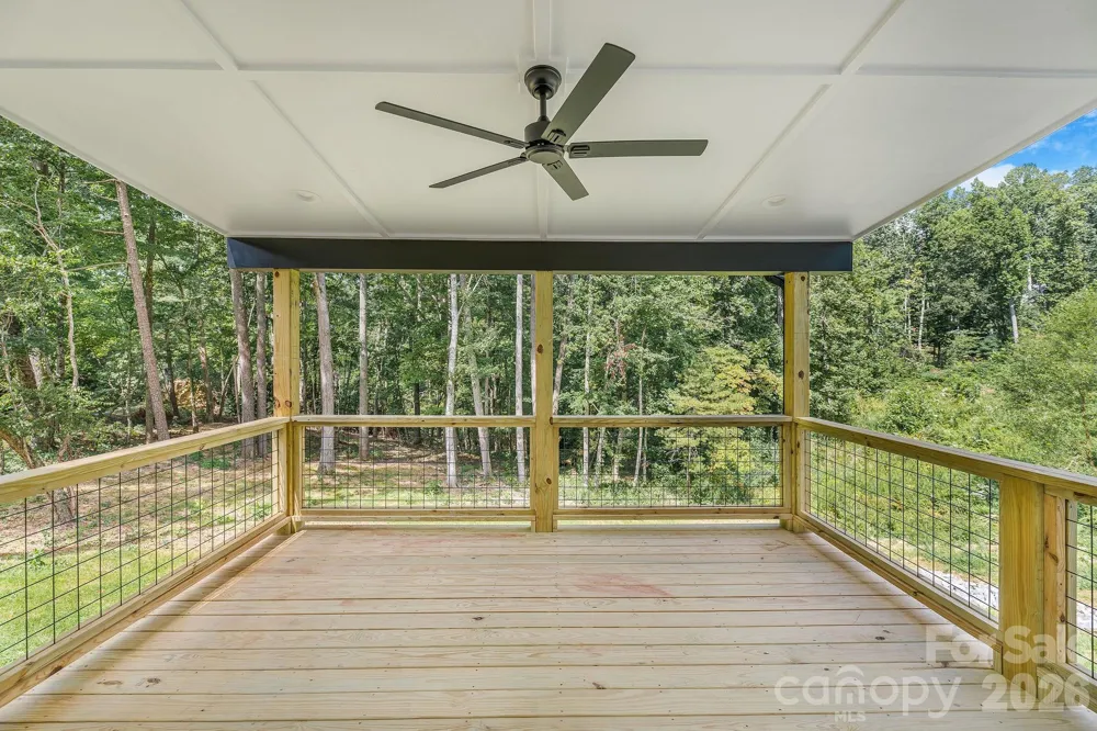 447 Blooming Laurel Drive Hendersonville, NC 28792