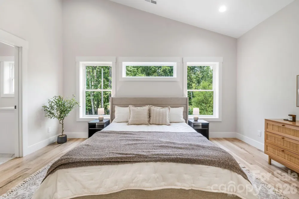 447 Blooming Laurel Drive Hendersonville, NC 28792