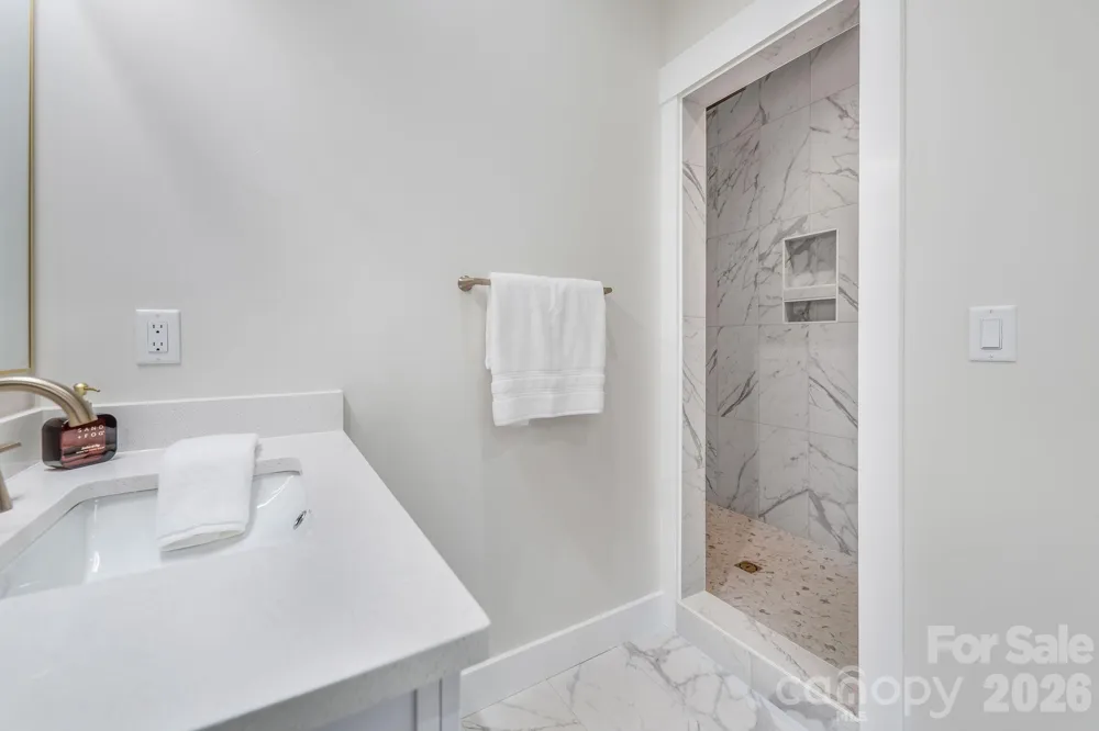 447 Blooming Laurel Drive Hendersonville, NC 28792