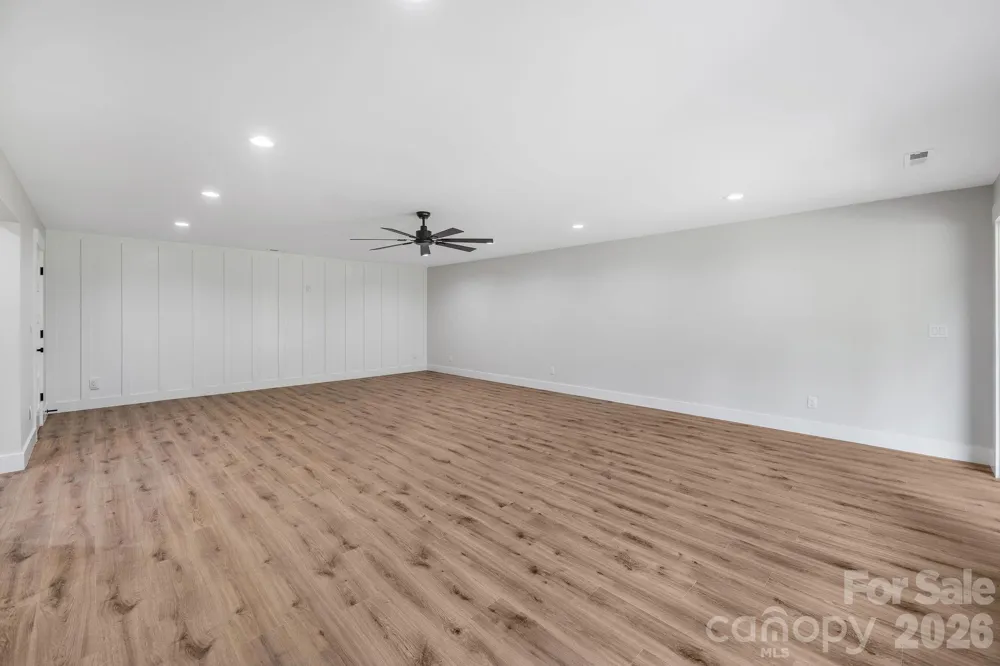 447 Blooming Laurel Drive Hendersonville, NC 28792