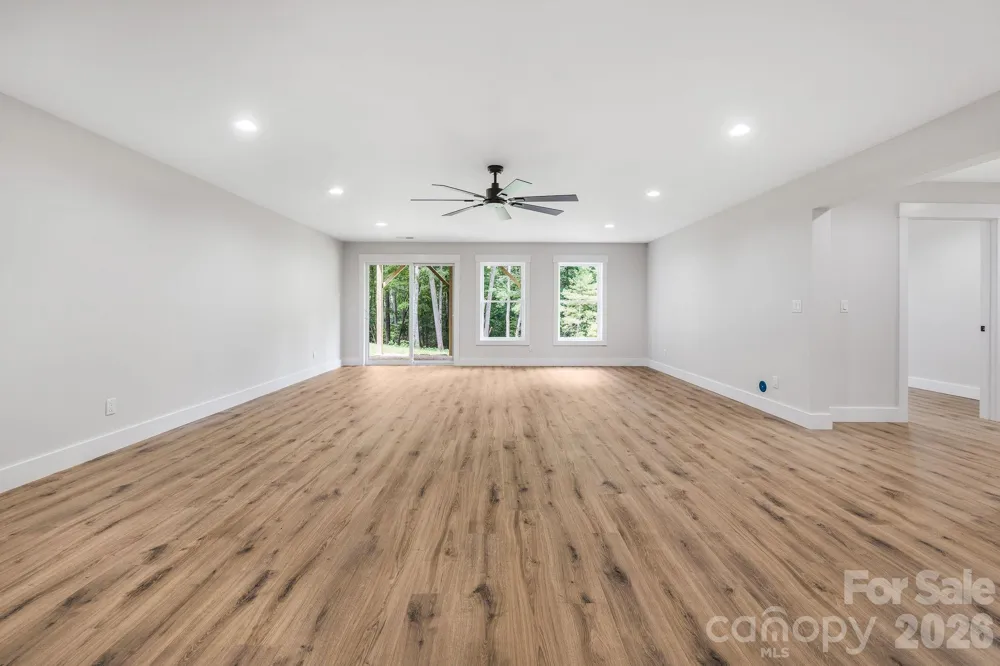 447 Blooming Laurel Drive Hendersonville, NC 28792