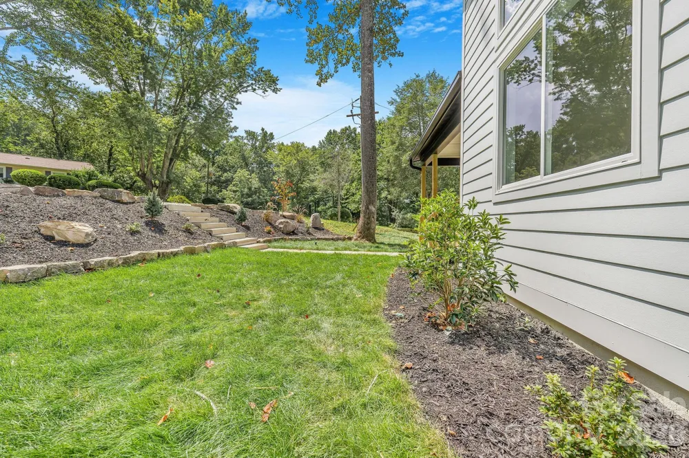 447 Blooming Laurel Drive Hendersonville, NC 28792