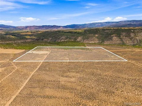 40 Acre To Be Determined