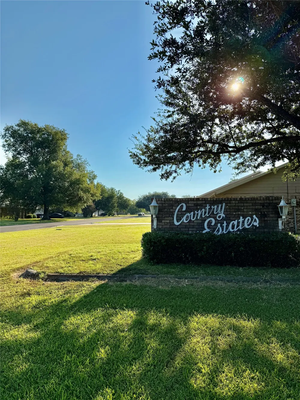 701 W 9TH STREET Clarksville, TX 75426