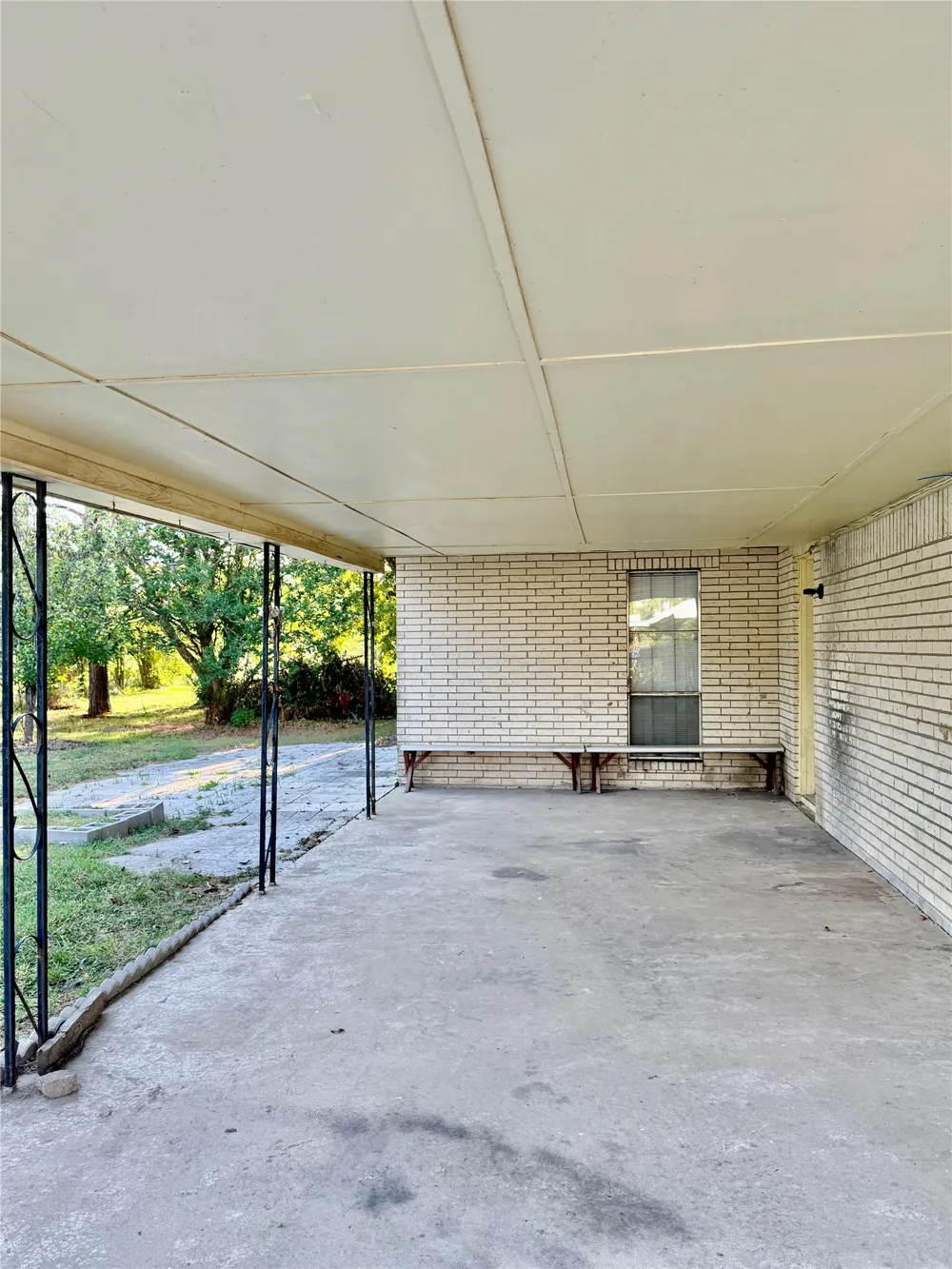 701 W 9TH STREET Clarksville, TX 75426