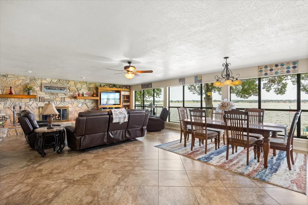 2537 Forest Park Drive Granbury, TX 76048