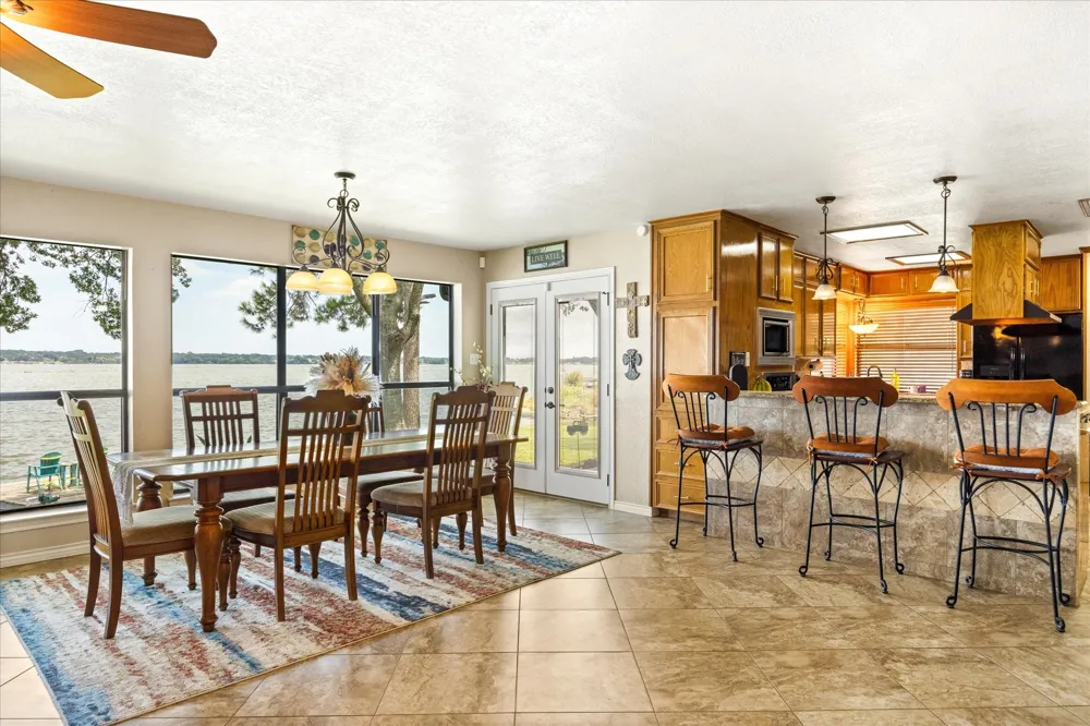 2537 Forest Park Drive Granbury, TX 76048