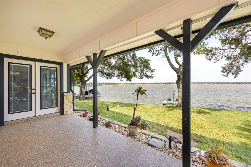 2537 Forest Park Drive Granbury, TX 76048