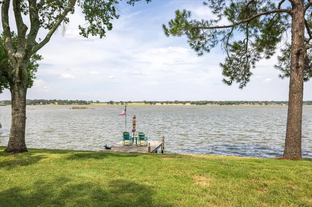 2537 Forest Park Drive Granbury, TX 76048