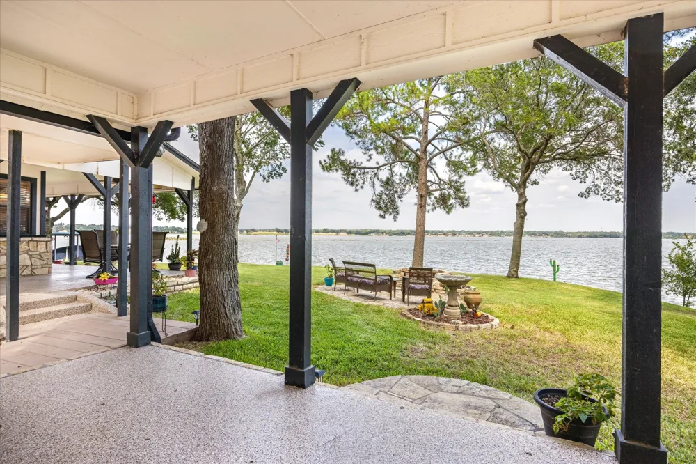 2537 Forest Park Drive Granbury, TX 76048