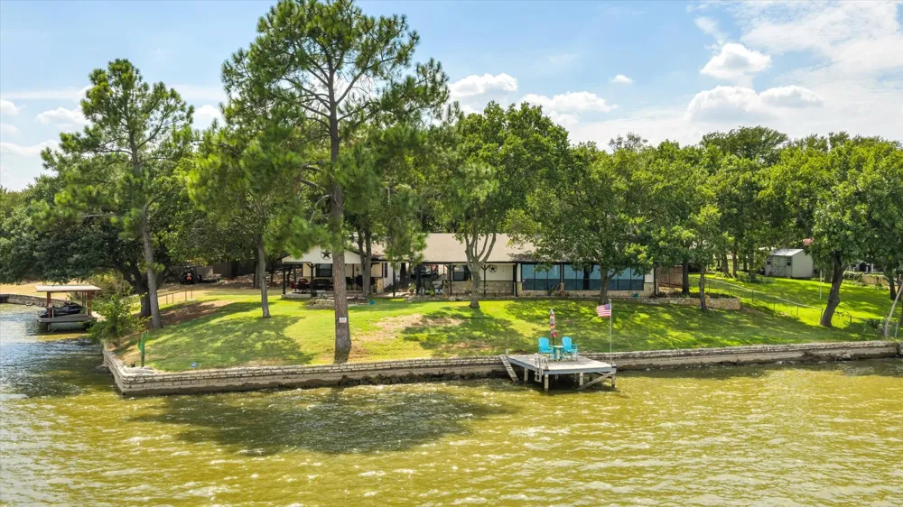2537 Forest Park Drive Granbury, TX 76048