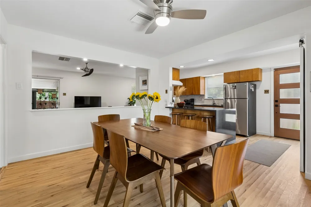 11008 Quail Run Street Dallas, TX 75238