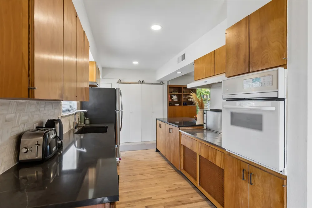11008 Quail Run Street Dallas, TX 75238