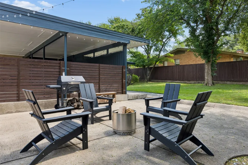 11008 Quail Run Street Dallas, TX 75238