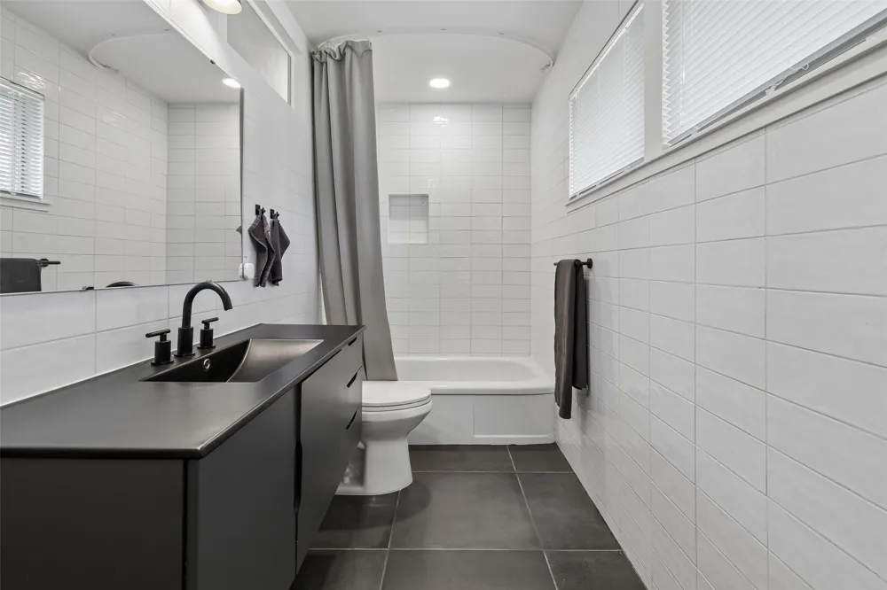 11008 Quail Run Street Dallas, TX 75238