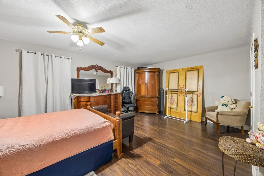 2417 Laurel Lane Plano, TX 75074