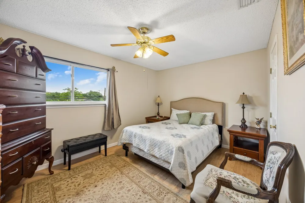 2417 Laurel Lane Plano, TX 75074
