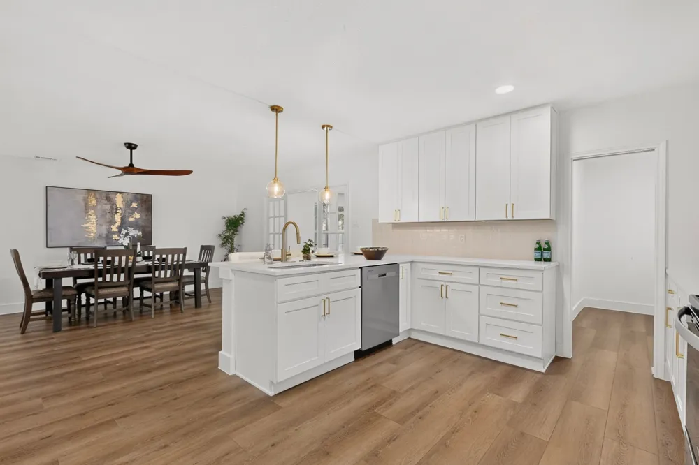 516 Clover Lane Garland, TX 75043