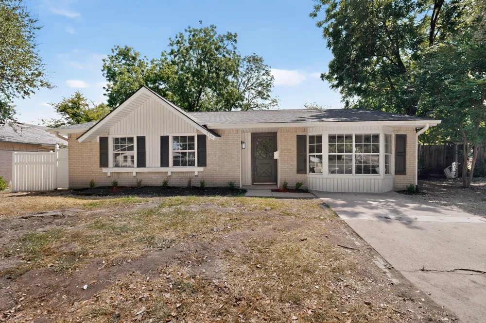 516 Clover Lane Garland, TX 75043