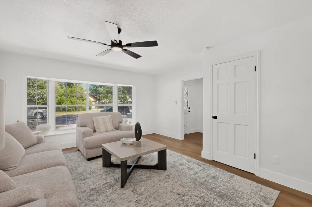 516 Clover Lane Garland, TX 75043