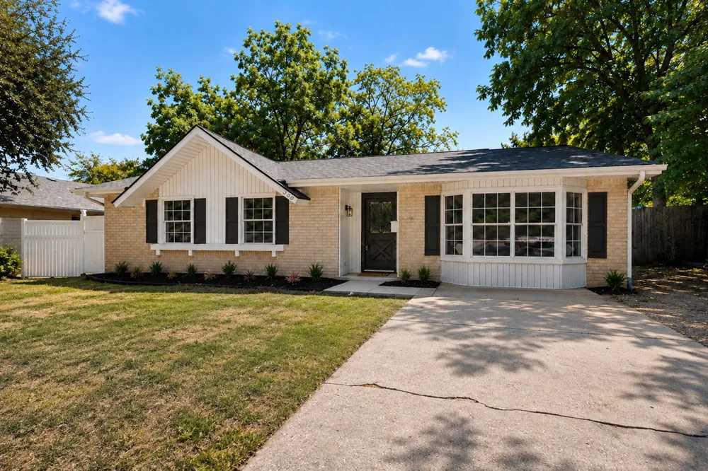 516 Clover Lane Garland, TX 75043