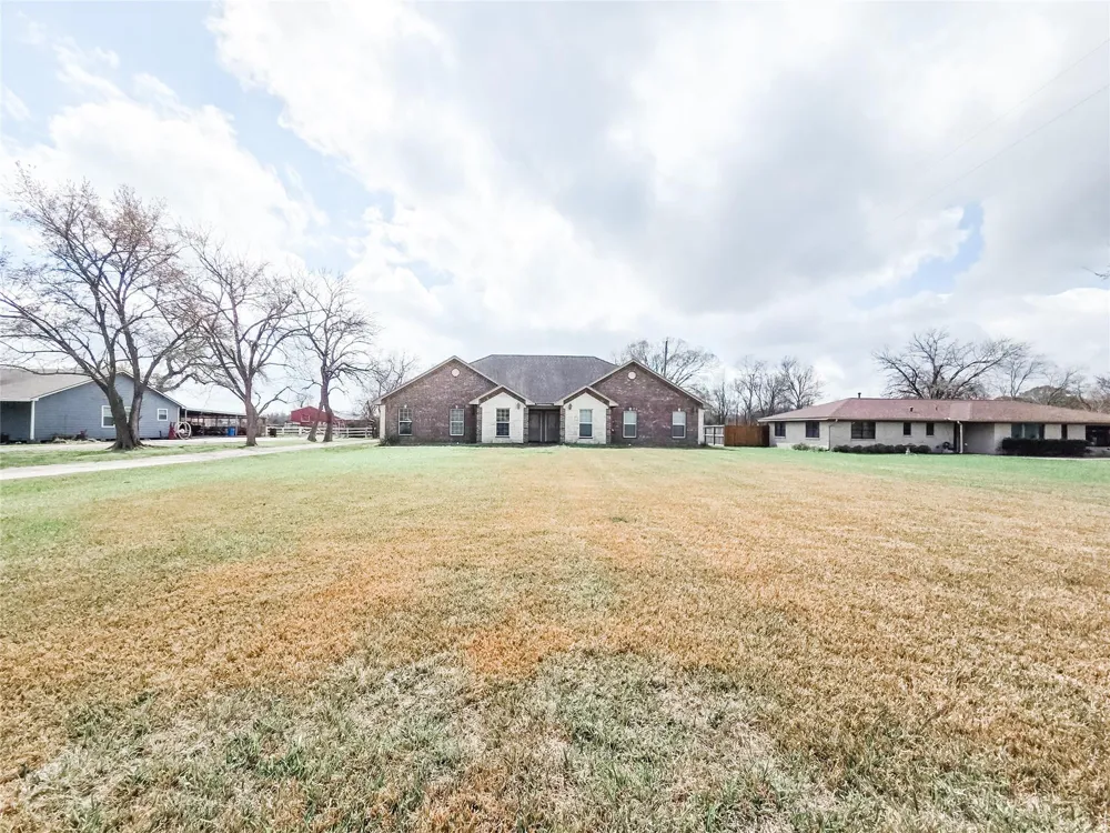928 Runneburg Road Crosby, TX 77532